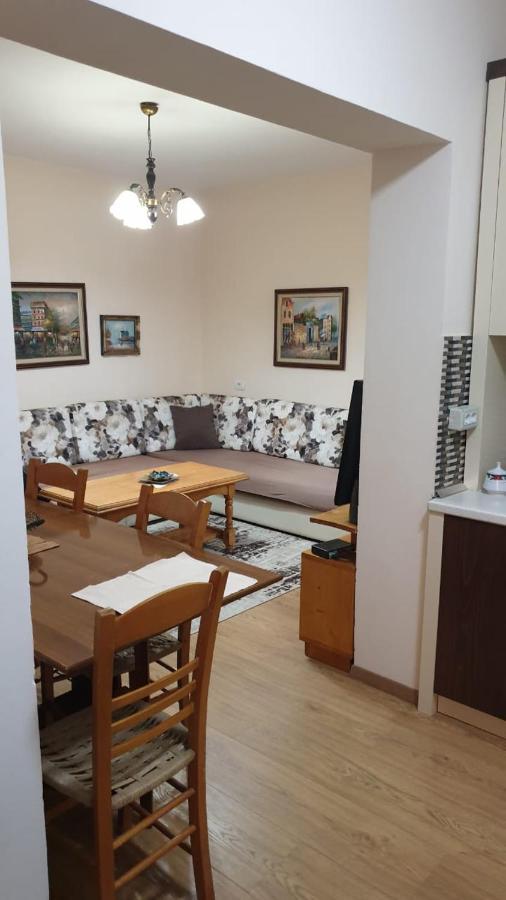 Valentina'S Apartment Tirana Zewnętrze zdjęcie