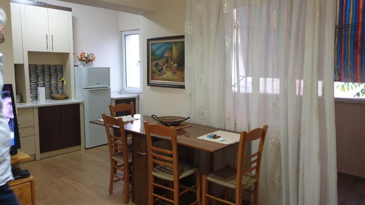 Valentina'S Apartment Tirana Zewnętrze zdjęcie